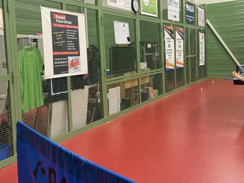 Rapid Pare-Brise Roëzé soutient le club de tennis de table de La Suze